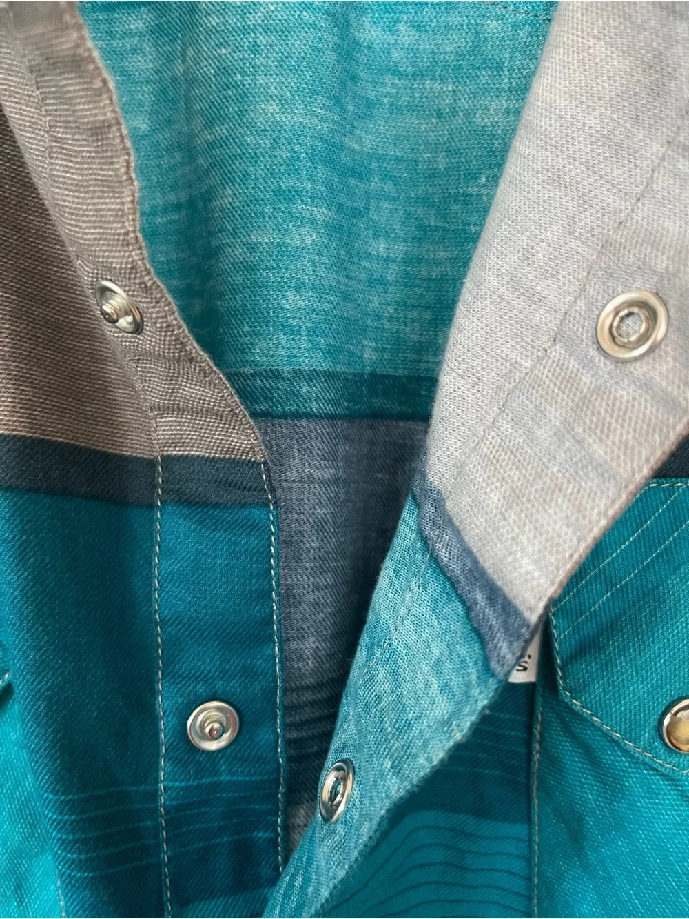 Levi's Men's Teal and Gray Striped Button-Down Shirt